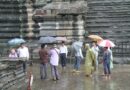 អគ្គនាយកអាជ្ញាធរជាតិអប្សរា និងមន្រ្តីជំនាញ បានចុះពិនិត្យស្ថានភាពដី និងរចនាសម្ពន្ធនៅប្រាសាទអង្គរវត្តក្រោយពេលមានភ្លៀងធ្លាក់ខ្លាំង-Director General of APSARA National Authority and professional officers inspected the condition of soil and structure at Angkor Wat temple after the pouring rain-22 September 2022