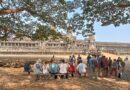 អាជ្ញាធរជាតិអប្សរា បន្តរៀបចំកៅអីឈើនៅក្រោមម្លប់ឈើតាមបរិវេណប្រាសាទនានាក្នុងរមណីយដ្ឋានអង្គរ -APSARA National Authority continues to set up wooden benches under the shade of trees at temples in Angkor site- 08 April 2024