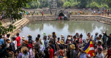 ពិធីសុំទឹកភ្លៀងរបស់អ្នកស្រុកអង្គរធំនៅប្រាសាទនាគព័ន្ធ-Angkor Thom Residents to ask for rain at Neak Poan Temple- 03 May 2024