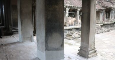 អាជ្ញាធរជាតិអប្សរាកំពុងអភិរក្ស និងជួសជុលជើងសសរនៅរួតបាកានប្រាសាទអង្គរវត្ត- APSARA National Authority is restoring pillars at the Bakan Tower, Angkor Wat- 05 June 2025 អាជ្ញាធរជាតិអប្សរាកំពុងអភិរក្ស និងជួសជុលជើងសសរនៅរួតបាកានប្រាសាទអង្គរវត្ត- APSARA National Authority is restoring pillars at the Bakan Tower, Angkor Wat- 05 June 2025