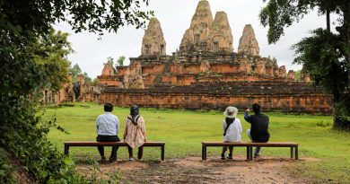 អាជ្ញាធរជាតិអប្សរា ដំឡើងកៅអីសម្រាប់ឱ្យភ្ញៀវទេសចរ បានអង្គុយសម្រាក នៅតាមប្រាសាទមួយចំនួនក្នុងរមណីយដ្ឋានអង្គរ-APSARA National Authority Installs Benches for Tourists to Rest at Temples in Angkor- 03 September 2026 អាជ្ញាធរជាតិអប្សរា ដំឡើងកៅអីសម្រាប់ឱ្យភ្ញៀវទេសចរ បានអង្គុយសម្រាក នៅតាមប្រាសាទមួយចំនួនក្នុងរមណីយដ្ឋានអង្គរ-APSARA National Authority Installs Benches for Tourists to Rest at Temples in Angkor- 03 September 2026